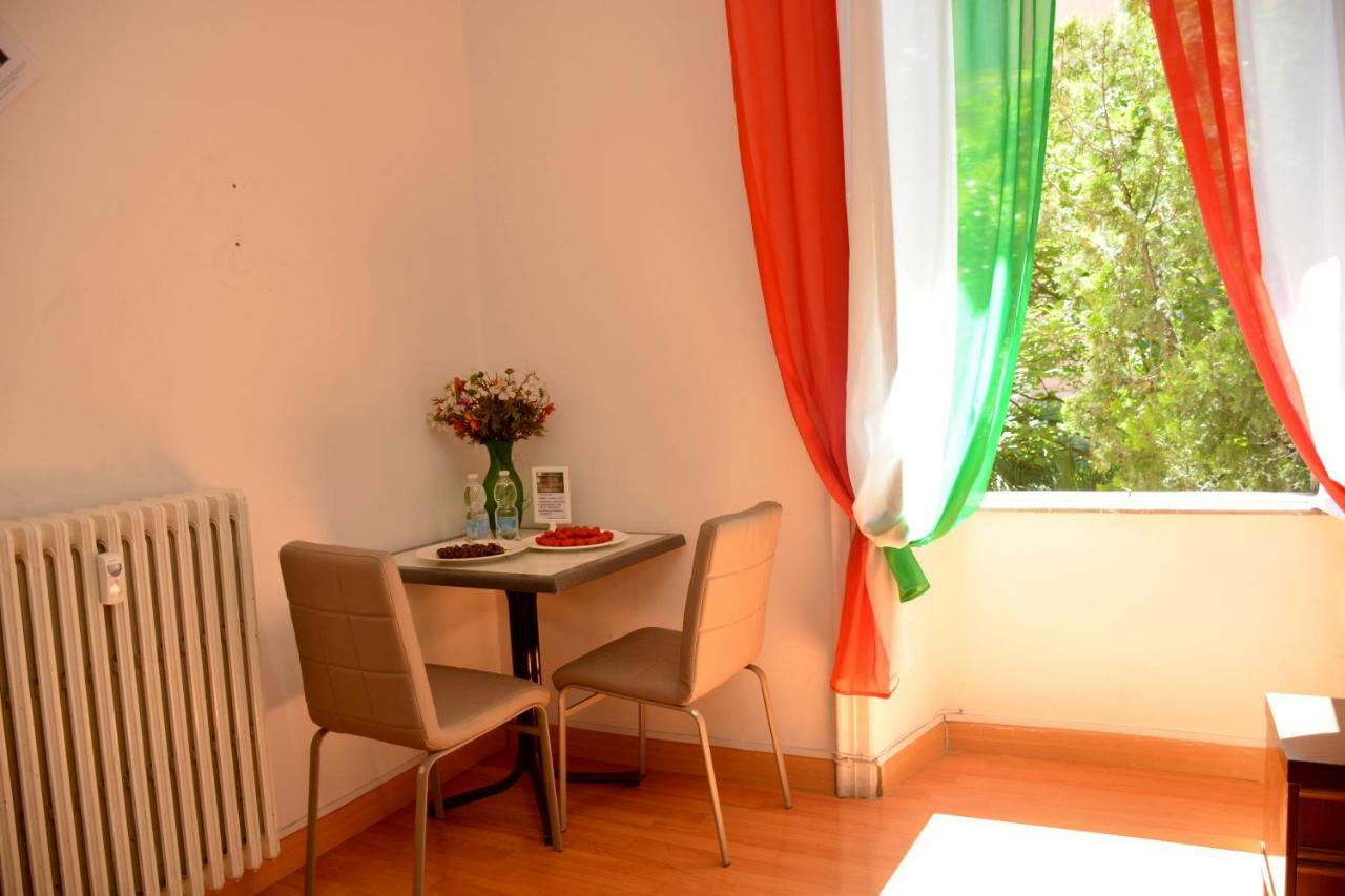 Al Iram Guest House Rome Bagian luar foto